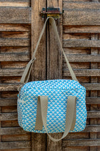 Load image into Gallery viewer, Sac à langer bébé bleu beige