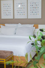 Load image into Gallery viewer, Parure de lit blanche unie