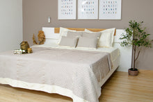 Load image into Gallery viewer, Tarou- Parure de lit en pagne tissé beige marron