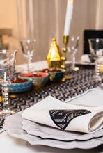 Load image into Gallery viewer, Marie-7 pieces-Chemin de table + 6 serviettes de table