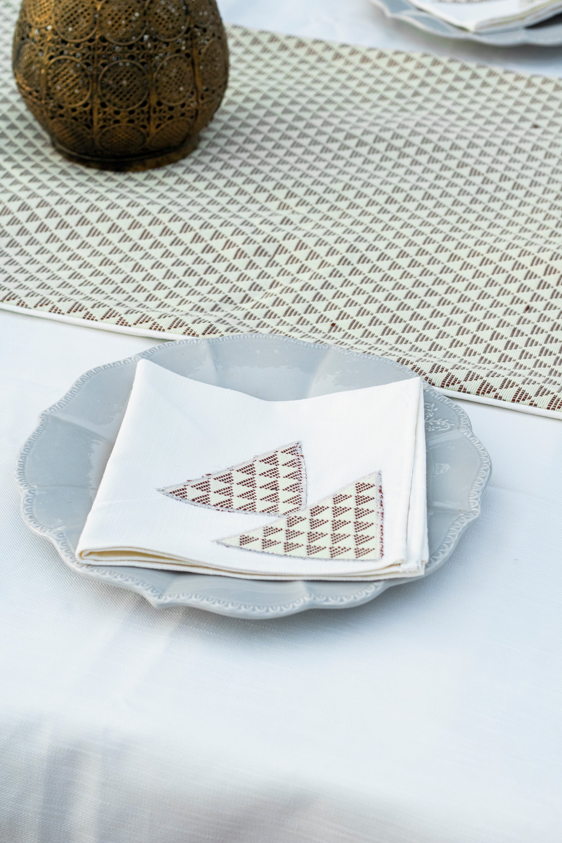 Odile-7 pieces-Chemin de table + 6 serviettes de table