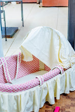 Charger l&#39;image dans la galerie, Soho - Couffin bébé avec matelas beige rose
