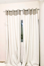 Load image into Gallery viewer, Paire de rideaux occultants en pagne tissé beige marron
