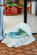 Charger l&#39;image dans la galerie, Soho - Couffin bébé avec matelas beige bleu
