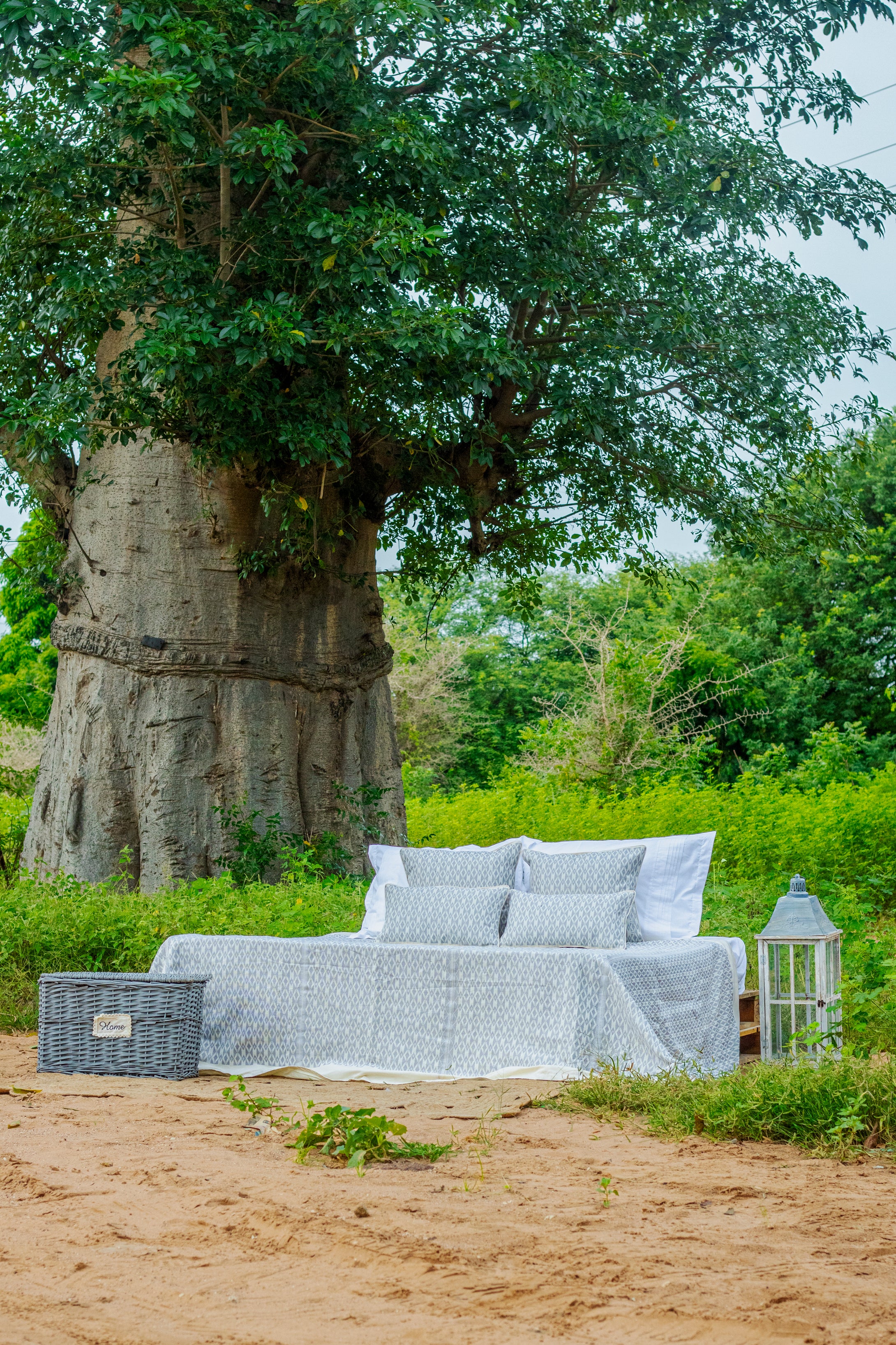 Oma - 8 pieces - Parure de lit en pagne tissé gris beige